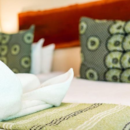 Bayete Guest Lodge 维多利亚瀑布 外观 照片